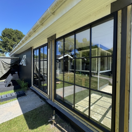 Facadevinduer udskiftet i Kalundborg – energieffektive vinduer med flot finish