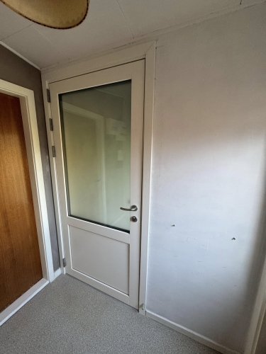 Udskiftning af dør i Slagelse med fokus på energibesparelse og flot finish